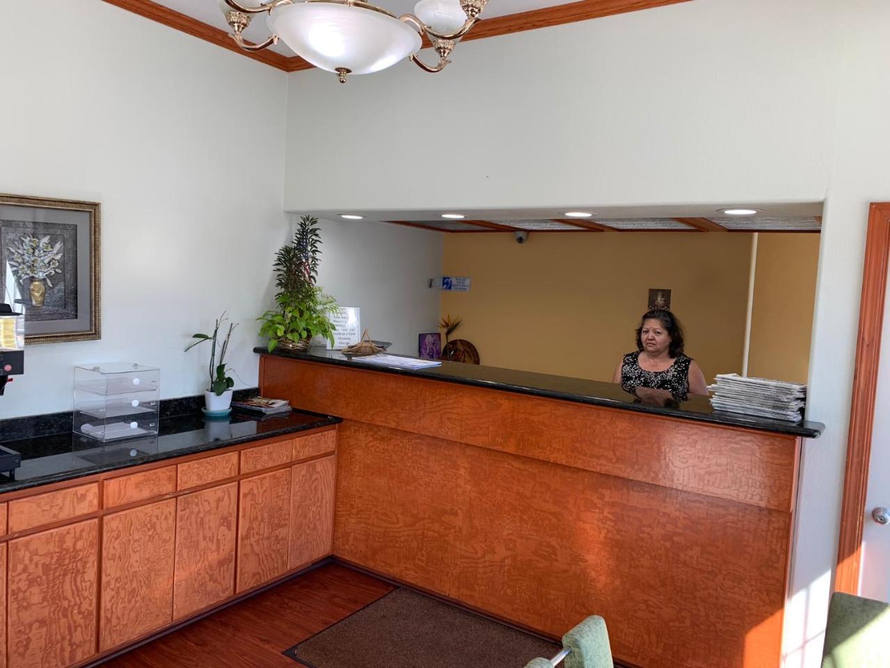 Royal Inn Watsonville Εξωτερικό φωτογραφία