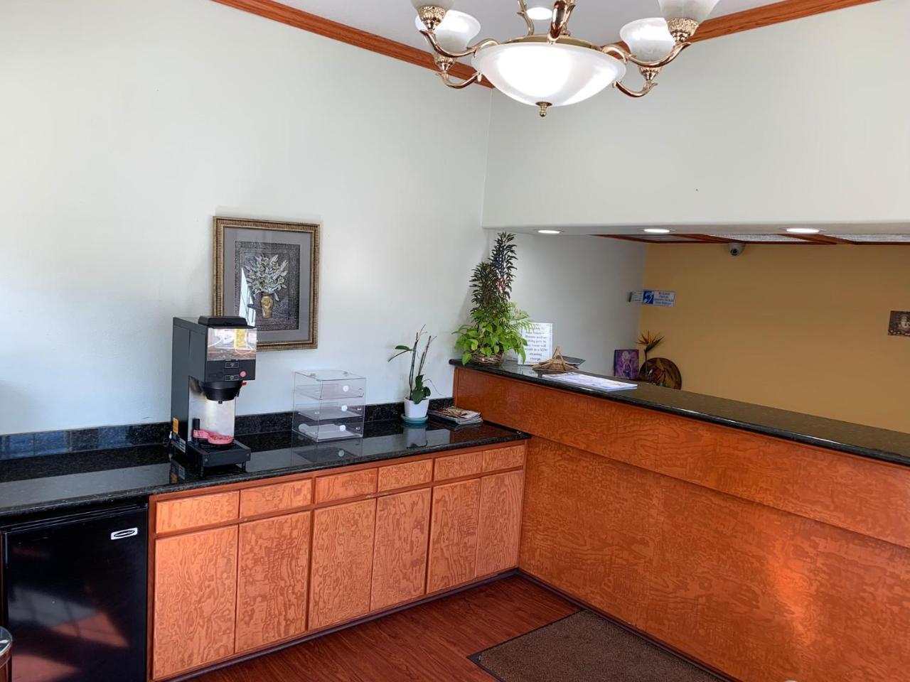 Royal Inn Watsonville Εξωτερικό φωτογραφία